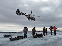Dramatischer Rettungseinsatz: 21 Angler geraten auf Eisscholle in Lebensgefahr